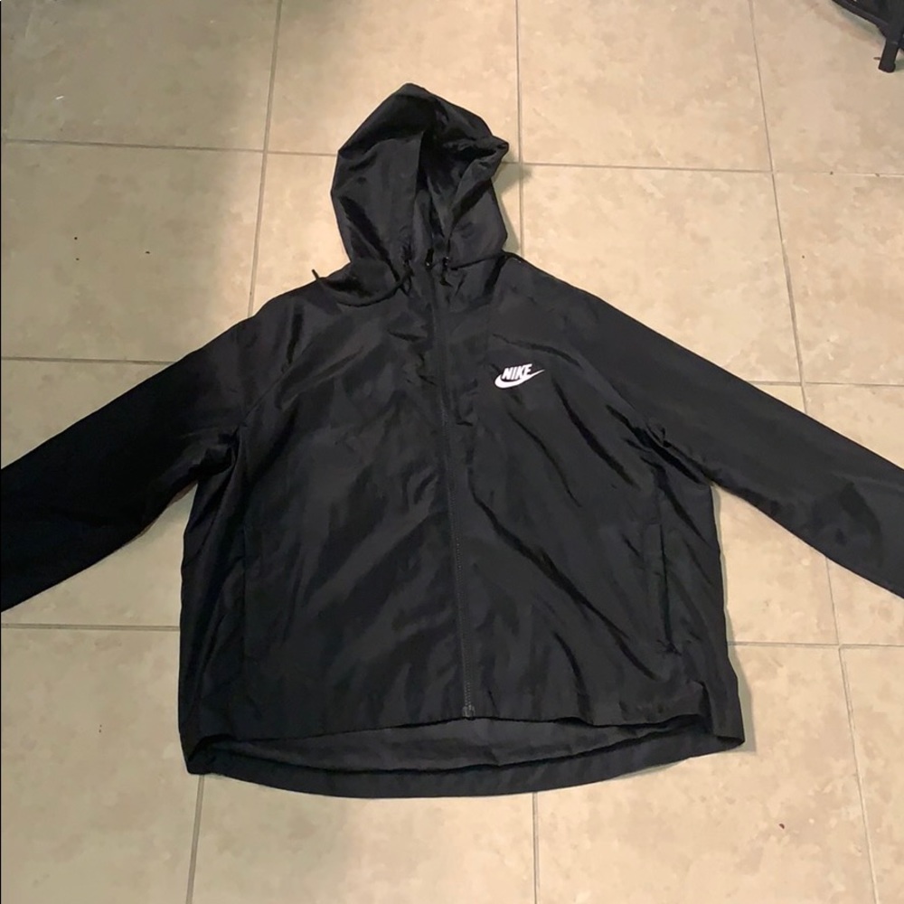 Black nike windbreaker
